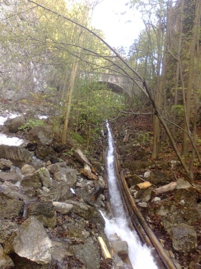 splavovanie dreva v Harmanci