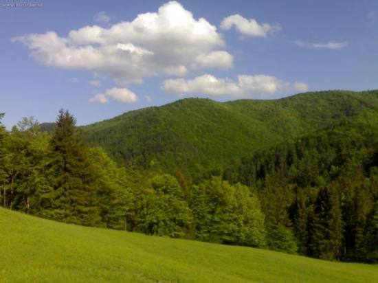 pohľad na Peklisko v máji