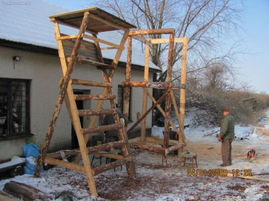 stavba pokračuje