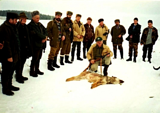 ...Vlk zo spolocnej polovacky...