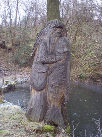 narýchlo a nahrubo robená socha