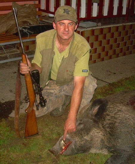 Kolegov zlatý diviak už doma.