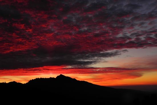 Pred východom slnka