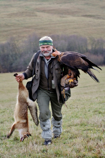 Úspešný dravec a štastný lovec