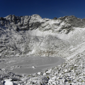 Zamrznutý záver doliny