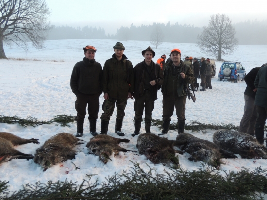 Uspešná hosťovská poľovačka,ale hlavne krásne znovu stretnutie mladých poľovníkov