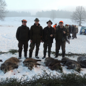 Uspešná hosťovská poľovačka,ale hlavne krásne znovu stretnutie mladých poľovníkov