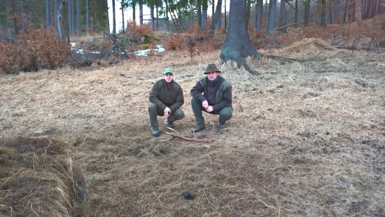 S bratom a otcom na zhodoch