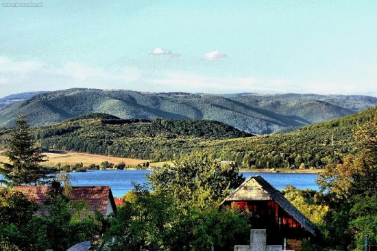 Ružiná