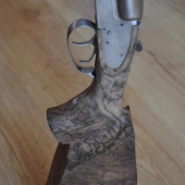 Už je doma a slepená