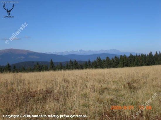 vpozadi Vysoke Tatry