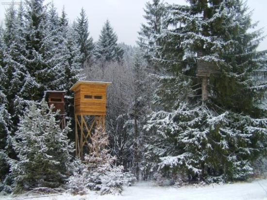 haha  3 vedla seba to sa hocikedy nevidi