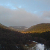 Nad Donovalmi sa zatahuje asi ide snezit