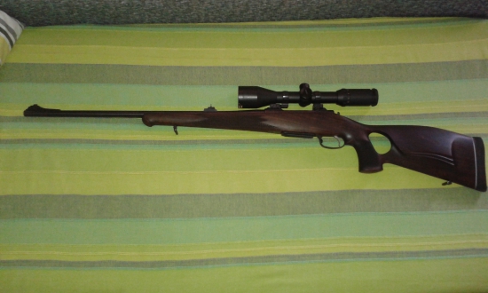 Nová pažba CZ 550
