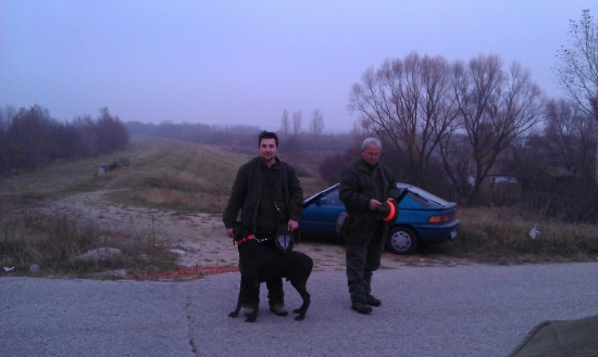 predseda a hospodár pred poľovačkou na drobnú