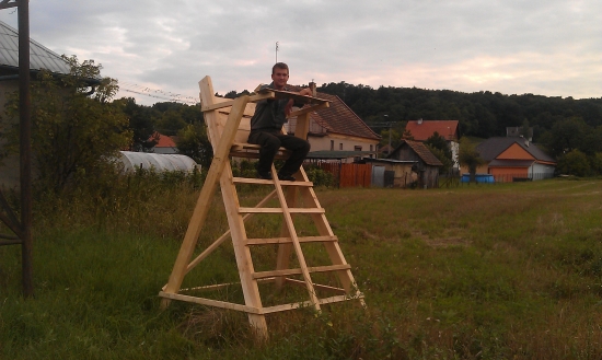 lavicka a tlk na nej