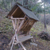 premiestnenie a rekonstrukcia krmelca