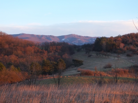 Od predhoria až po hrebeň.