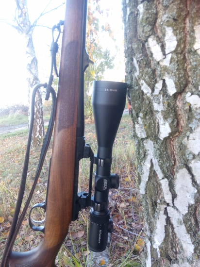 CZ 557 Lux + Delta Optical Titanium 2,5-10x56