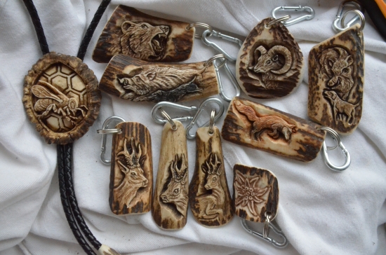 mix netypických motívov