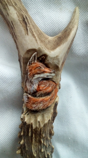 Liska na pistalke zo srncieho parozku