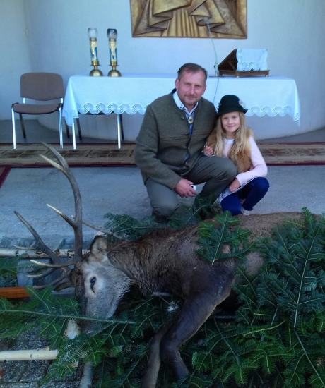 Dni svätého  Huberta  sveta  omša PZ Brezová Víťaz.