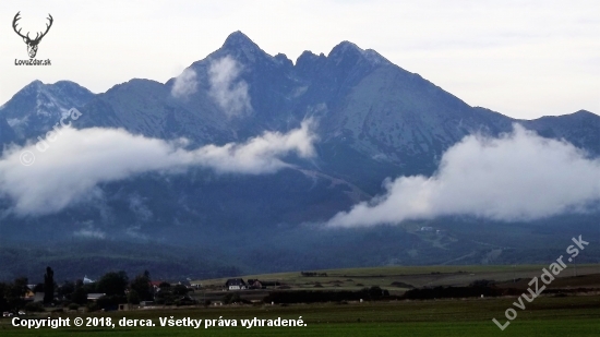 Pohled na Tatry v mlžném oparu