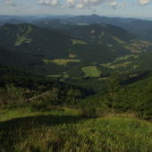 Pohľad z Kľaku smerom na Fačkovské sedlo