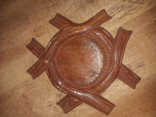 Podložka  pod trofej srnca z roku 1931