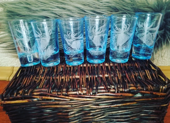 Jelenia sada poharikov