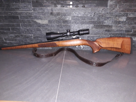 CZ 557 LUX FS