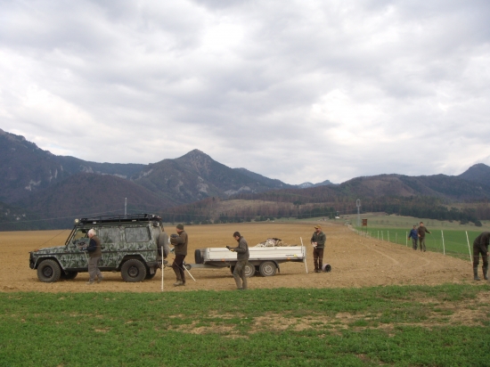 Brigáda PZ - stavba elektrického ohradníka