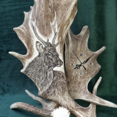 Hodiny z daňčích lopat - Jelen sika