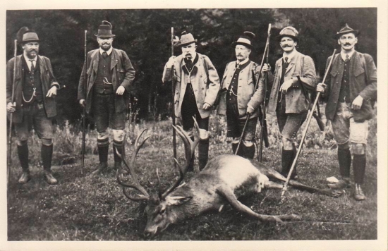 FJ I s ulovkom jeleňa