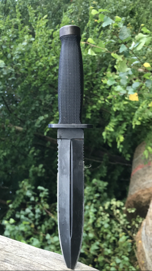 Viete mi povedat čo je to za nož ?