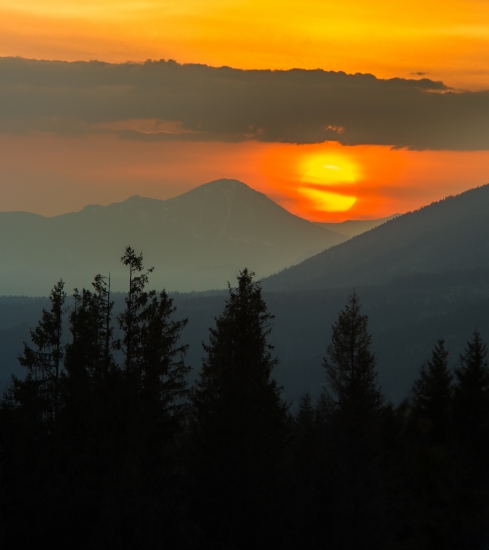majestátny Veľký Choč pri západe slnka