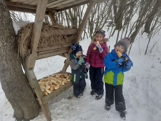 prikrmujú aj deťúrence