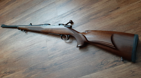 Úprava pažby CZ 557, moje práce.