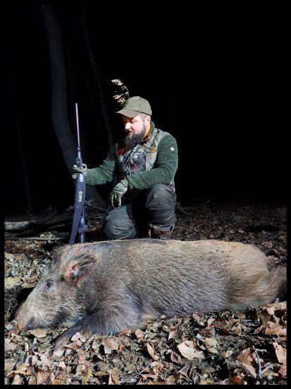 Jedným uchom dnu, druhým von