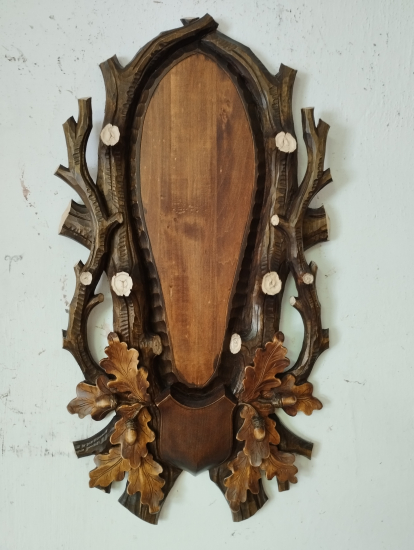 Vrstvená pod zlatého jeleňa