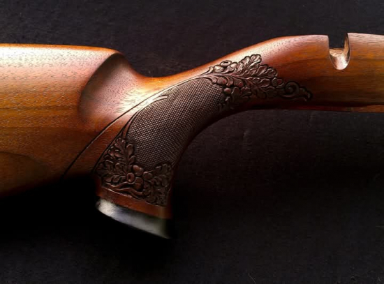 Úprava a zdobení pažby na CZ 550