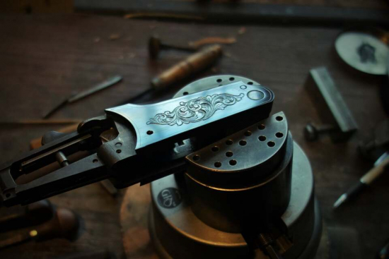 Rytina baskule - ruční práce