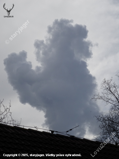 Prízrak nad domom...