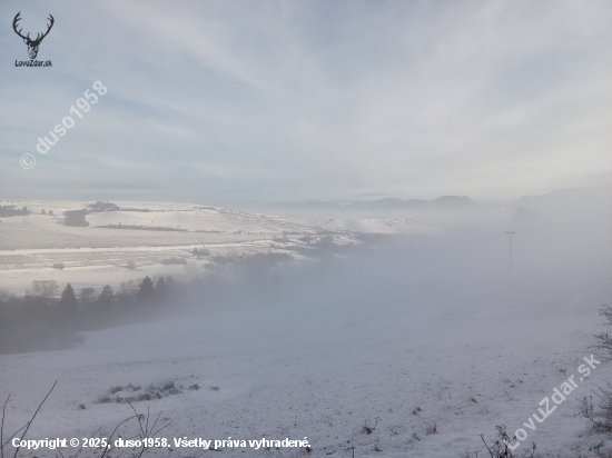 Hmlisté počasie nie a nie skončiť.