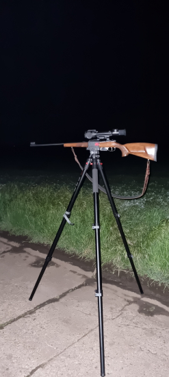 Nový pomocník - statív.