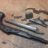 Křesadlová pistole, stav před repasováním.