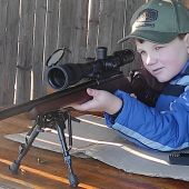 Trénink z malorážky ZKM 456-4 na střelnici v Troskotovicích