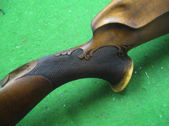 Designová úprava pažby na Cz550, doplněno parohem