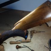 Práce na úpravě pažby Baikal