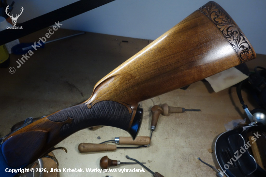 Práce na úpravě pažby Baikal